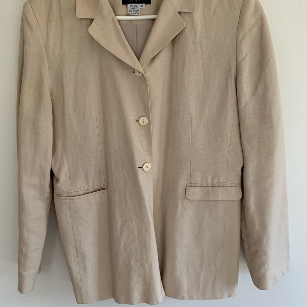 Larry Levine Lightweight Lined Blazer fitted size 10. Like New